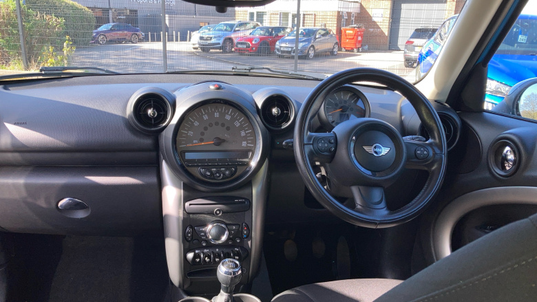 MINI Countryman 1.6 Cooper 5dr Petrol Hatchback